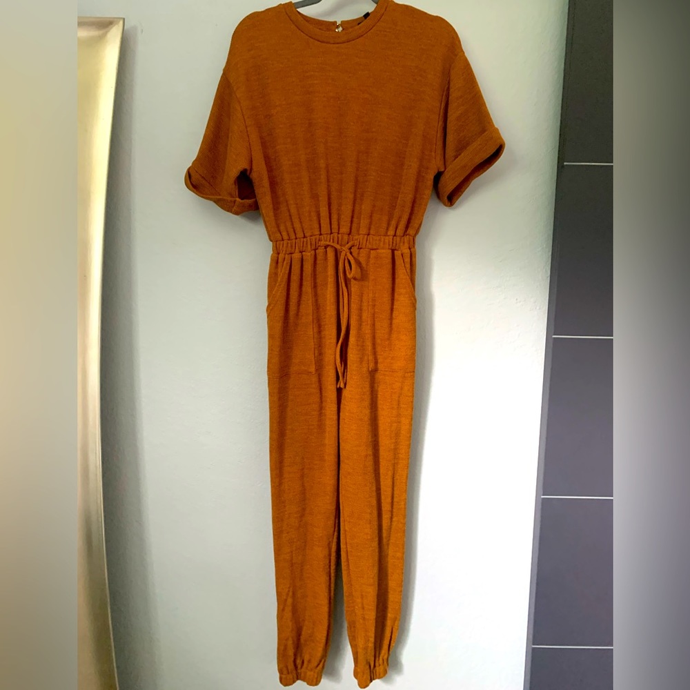 Jumpsuit Never Worn w/o tags